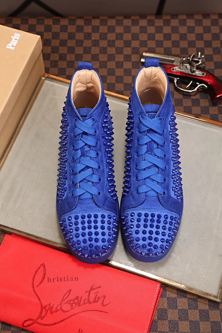 Ex-factory price 480. christian louboutin (CL red sole shoes) counter nail series, high-top casual sneakers for couples 📢 📢 📢 Exclusive hot style release 🎈🎈💪 Movable latex feet 👻 Finished outsole stitching line [satisfied] 😝Female 35-40# Male 38#-46, global supply😝 [Top version]: original imported cowhide upper, top original leather lining, original molded TPU outsole, original 1:1 detail processing, original shoe last, large quantity available from stock,